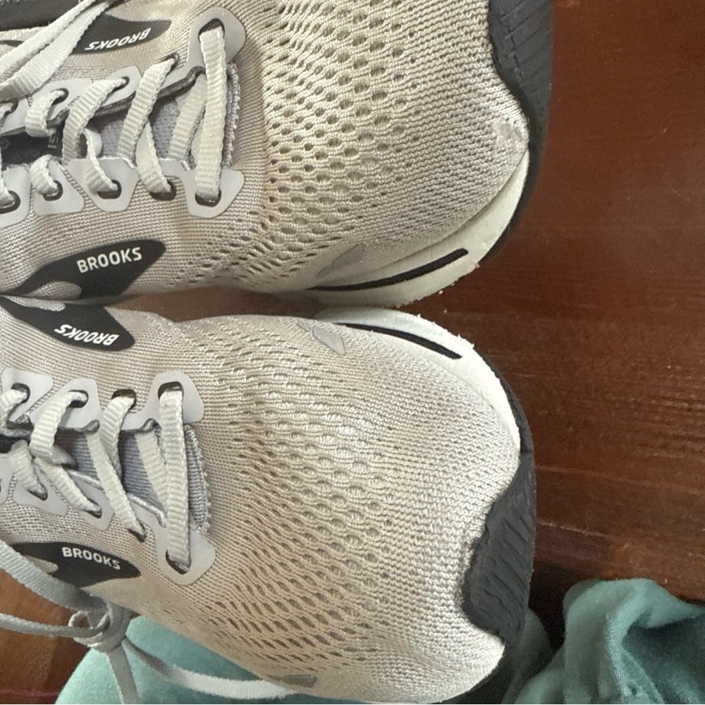 Brooks Ghost 15 Women’s Gray Running Shoes Size 8‎ B Medium Athletic Sneakers - Picture 4 of 8